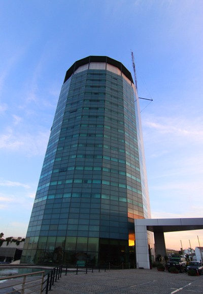 Fachada del Hotel Quinto Centenario